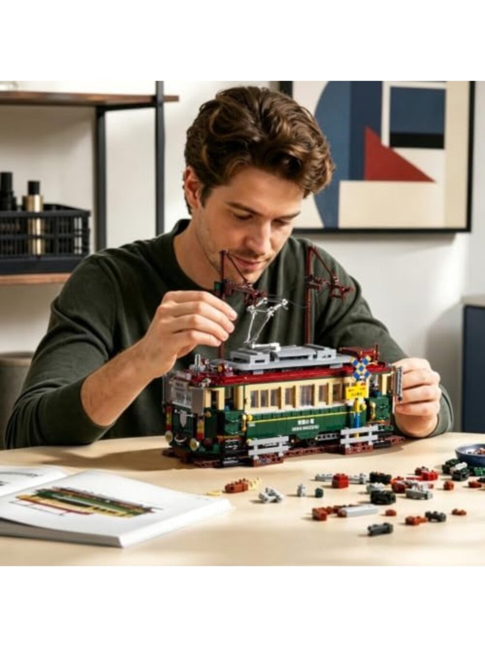 Retro Japanese Electric Train Set with LED Lights - Fun Building Kit for All - Picture 4 of 6